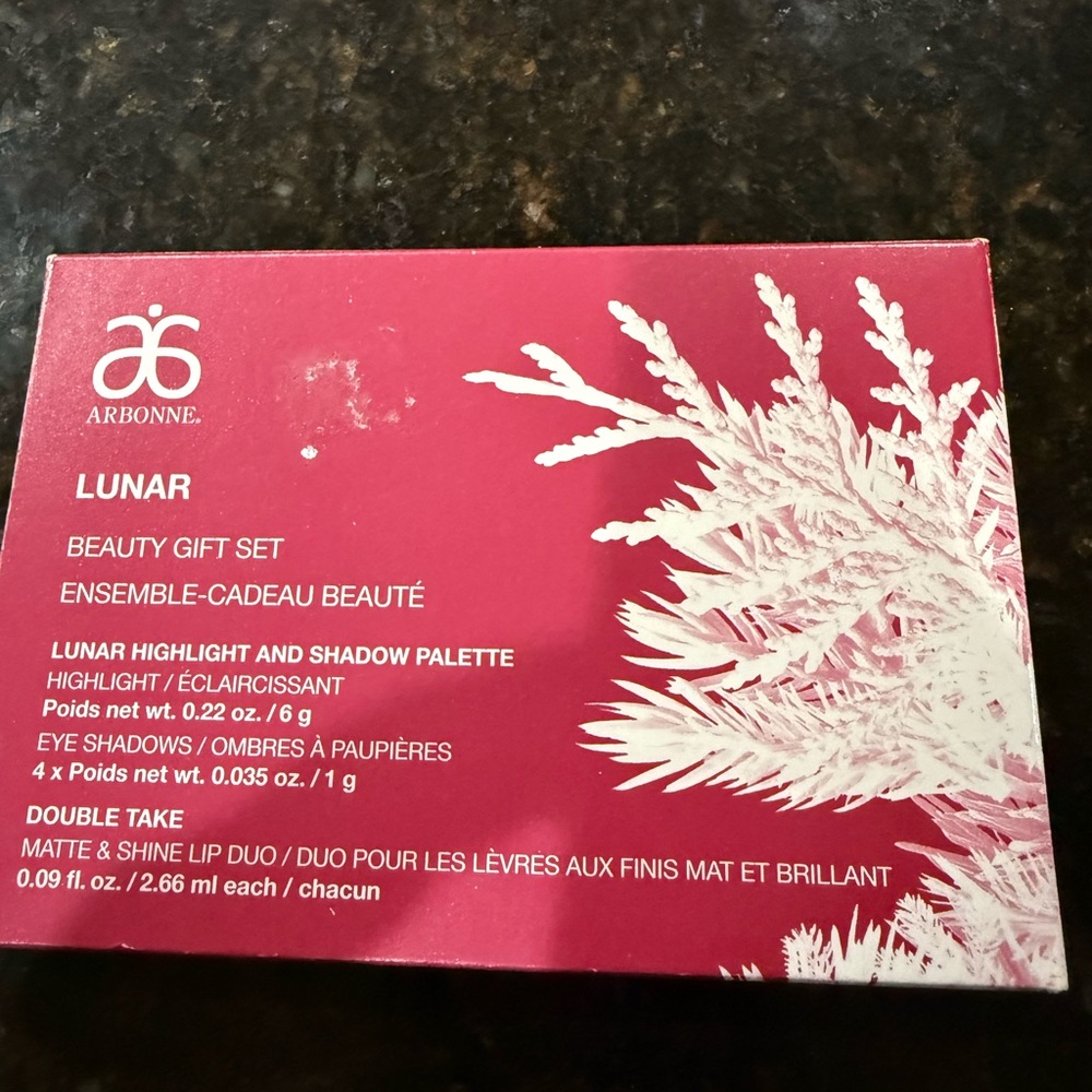 Arbonne Lunar Beauty Set in Red and White